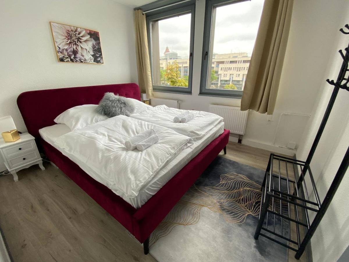 Urbansuites - Modern & Zentral In Der City - Dein Zuhause In Stuttgart Exterior photo